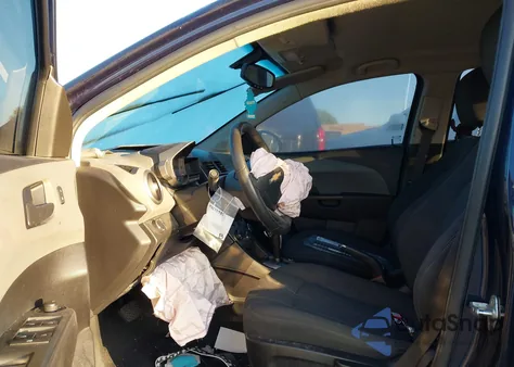 2016 Chevrolet Sonic Lt Auto из США, поврежденный, VIN 1G1JC6SH3G4112272